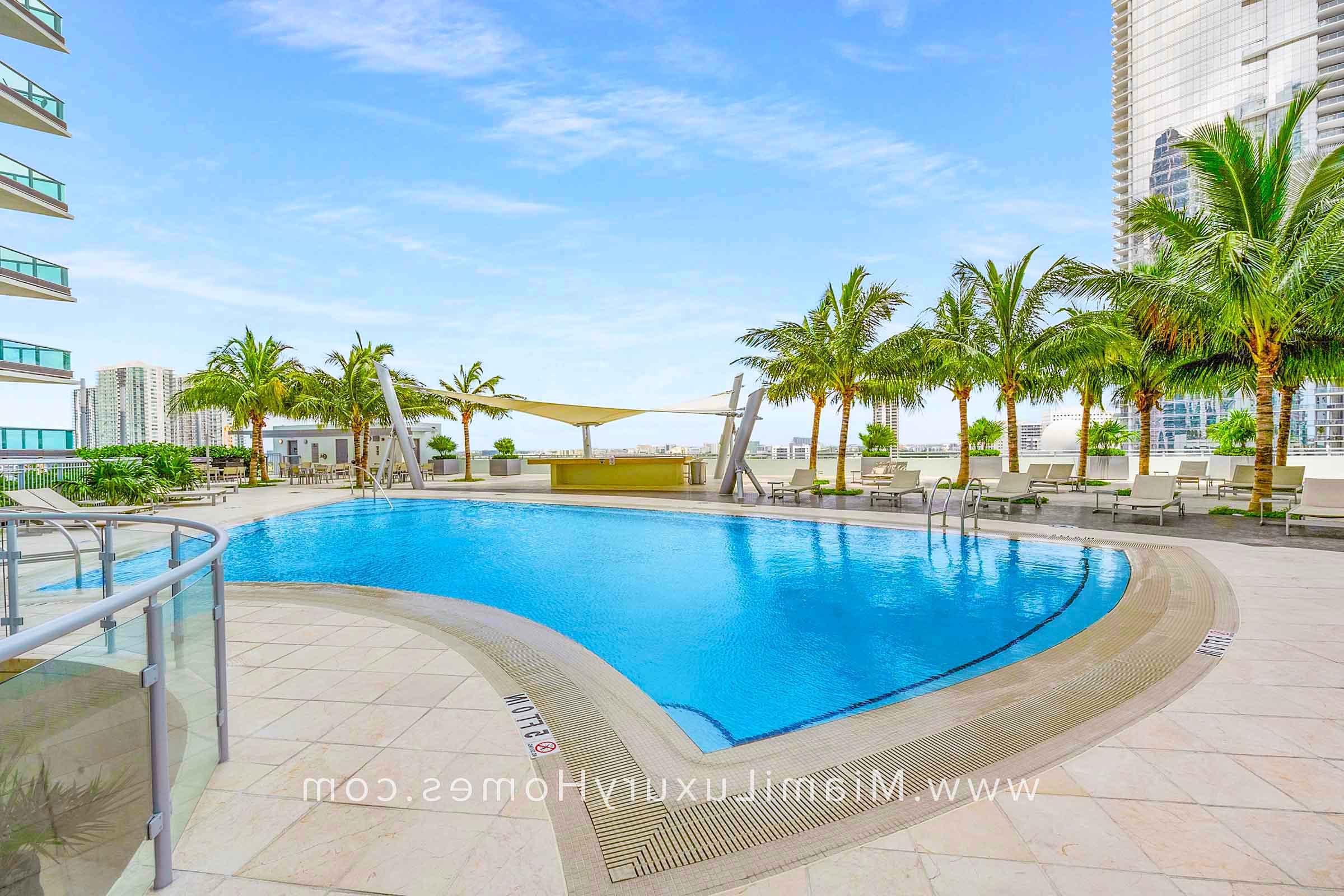 900 Biscayne Bay Swimming Pool